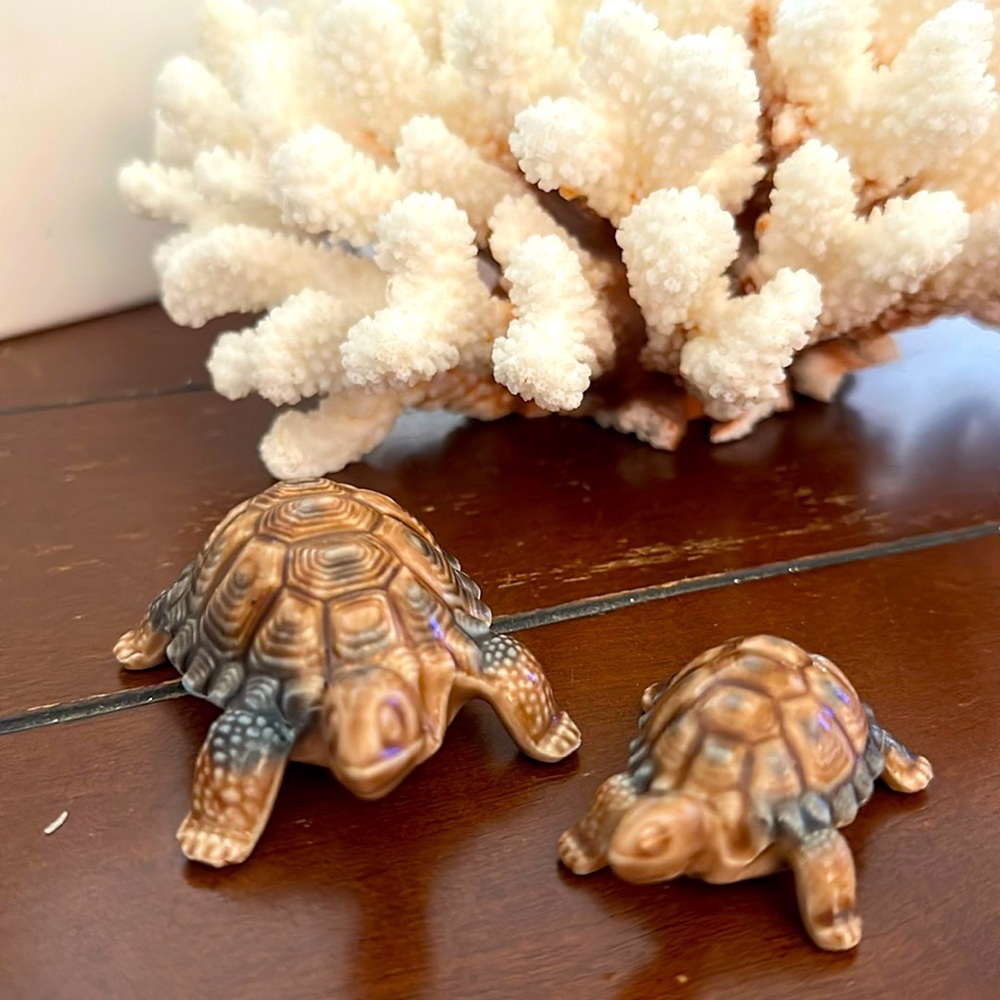 Wade Made in England Two Turtles